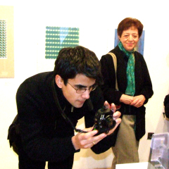 KÖZELRŐL MÉG ÉRDEKESEBB