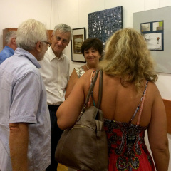 ISMERŐSÖK BESZÉLGETNEK