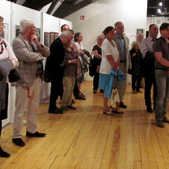 A MEGNYITÓ KÖZÖNSÉGE