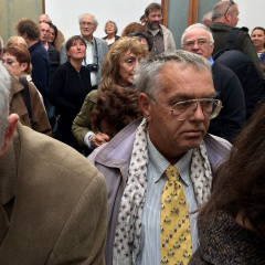 ZSÚFOLTSÁG A MEGNYITÓN