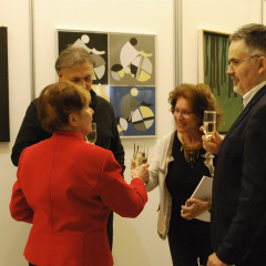 A VEZETŐK GRATULÁLNAK