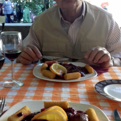 EMLÉKEZETES SZEKSZÁRDI EBÉDÜNK