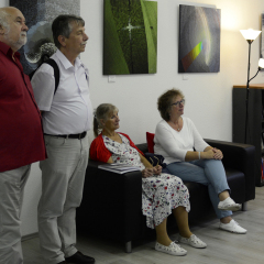 FIGYELEMMEL A MEGNYITÓRA