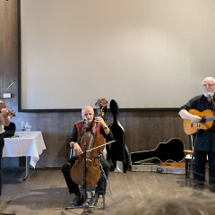 SZÉLKIÁLTÓ EGYÜTTES