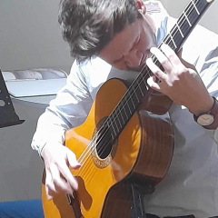 LAJTHA LÁSZLÓ GITÁRMŰVÉSZ